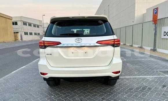 Buy Used Toyota Fortuner White Car in Brazzaville in Municipality of Brazzaville Buy Used Toyota Fortuner White Car in Brazzaville in Municipality of Brazzaville