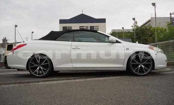 Buy Used Toyota Camry White Car in Brazzaville in Municipality of Brazzaville Buy Used Toyota Camry White Car in Brazzaville in Municipality of Brazzaville