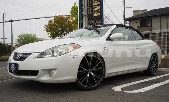 Buy Used Toyota Camry White Car in Brazzaville in Municipality of Brazzaville Buy Used Toyota Camry White Car in Brazzaville in Municipality of Brazzaville