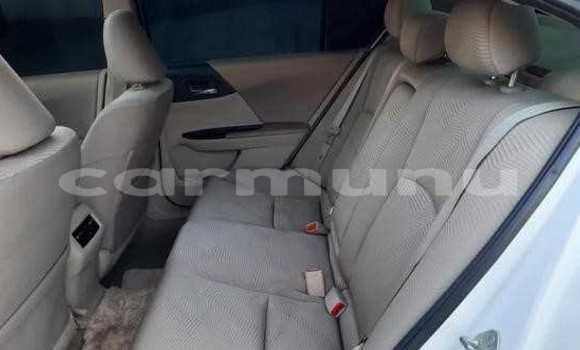 Buy Used Honda Accord White Car in Brazzaville in Municipality of Brazzaville Buy Used Honda Accord White Car in Brazzaville in Municipality of Brazzaville