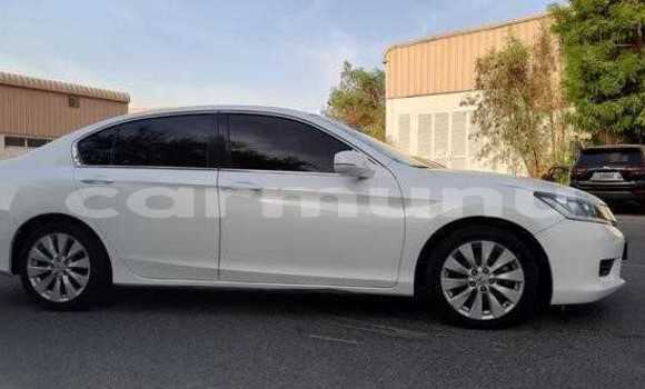 Buy Used Honda Accord White Car in Brazzaville in Municipality of Brazzaville Buy Used Honda Accord White Car in Brazzaville in Municipality of Brazzaville