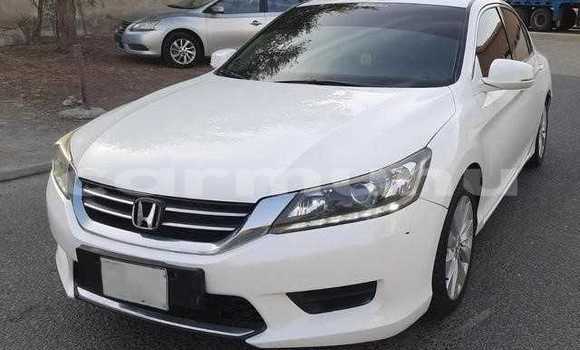 Buy Used Honda Accord White Car in Brazzaville in Municipality of Brazzaville Buy Used Honda Accord White Car in Brazzaville in Municipality of Brazzaville