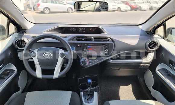 Buy Used Toyota Prius Blue Car in Brazzaville in Municipality of Brazzaville Buy Used Toyota Prius Blue Car in Brazzaville in Municipality of Brazzaville