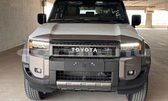 Acheter Neuf Voiture Toyota Prado Gris à Brazzaville, Commune de Brazzaville Acheter Neuf Voiture Toyota Prado Gris à Brazzaville, Commune de Brazzaville