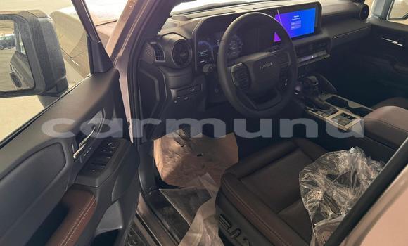 Acheter Neuf Voiture Toyota Prado Gris à Brazzaville, Commune de Brazzaville Acheter Neuf Voiture Toyota Prado Gris à Brazzaville, Commune de Brazzaville