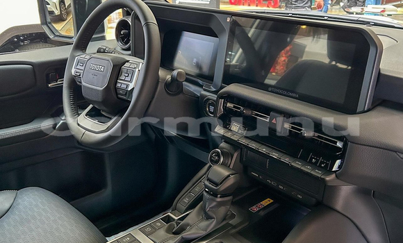 Acheter Neuf Voiture Toyota Prado Gris à Pointe–Noire, Région du Kouilou Acheter Neuf Voiture Toyota Prado Gris à Pointe–Noire, Région du Kouilou