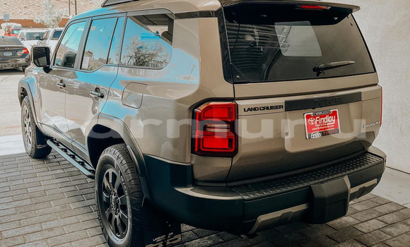 Acheter Neuf Voiture Toyota Prado Gris à Pointe–Noire, Région du Kouilou Acheter Neuf Voiture Toyota Prado Gris à Pointe–Noire, Région du Kouilou