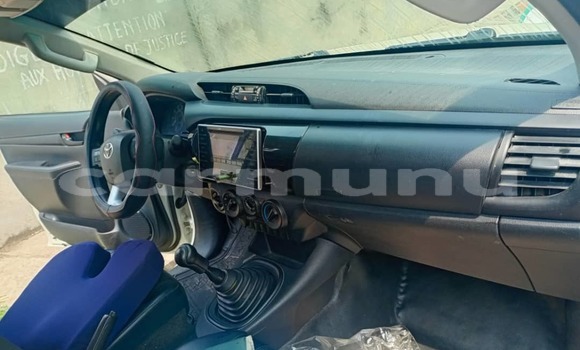 Acheter Occasion Voiture Toyota Hiluxe VIGO Blanc à Brazzaville, Commune de Brazzaville Acheter Occasion Voiture Toyota Hiluxe VIGO Blanc à Brazzaville, Commune de Brazzaville