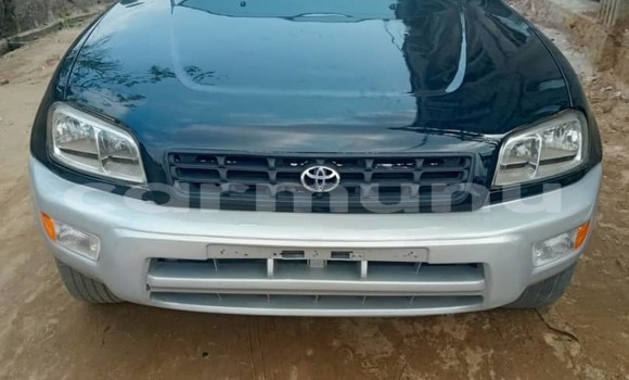 Acheter Occasion Voiture Toyota RAV4 Noir à Brazzaville, Commune de Brazzaville Acheter Occasion Voiture Toyota RAV4 Noir à Brazzaville, Commune de Brazzaville