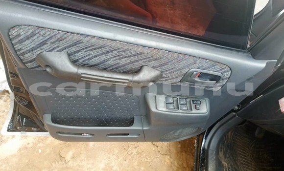 Acheter Occasion Voiture Toyota RAV4 Noir à Brazzaville, Commune de Brazzaville Acheter Occasion Voiture Toyota RAV4 Noir à Brazzaville, Commune de Brazzaville