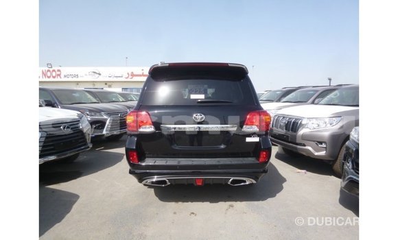 Buy Import Toyota Land Cruiser Black Car in Import - Dubai in Region of Bouenza Buy Import Toyota Land Cruiser Black Car in Import - Dubai in Region of Bouenza