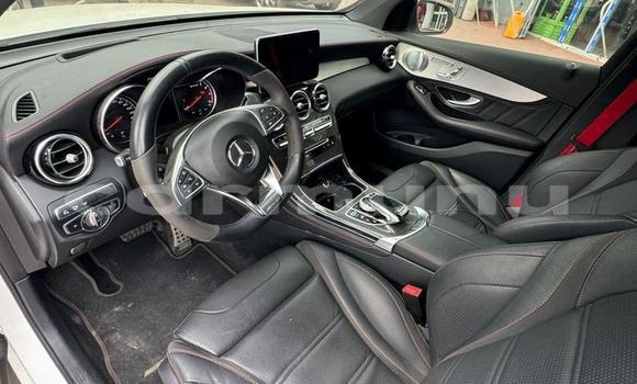 Acheter Neuf Voiture Mercedes Viano Blanc à Brazzaville, Commune de Brazzaville Acheter Neuf Voiture Mercedes Viano Blanc à Brazzaville, Commune de Brazzaville