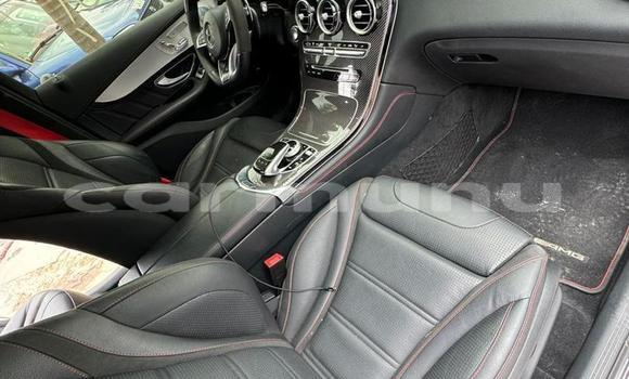 Acheter Neuf Voiture Mercedes Viano Blanc à Brazzaville, Commune de Brazzaville Acheter Neuf Voiture Mercedes Viano Blanc à Brazzaville, Commune de Brazzaville