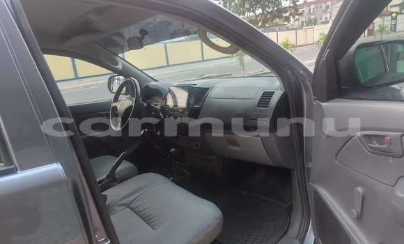 Acheter Occasion Voiture Toyota Hiluxe VIGO Gris à Brazzaville, Commune de Brazzaville Acheter Occasion Voiture Toyota Hiluxe VIGO Gris à Brazzaville, Commune de Brazzaville