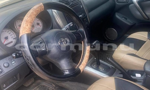 Acheter Occasion Voiture Toyota RAV4 Gris à Brazzaville, Commune de Brazzaville Acheter Occasion Voiture Toyota RAV4 Gris à Brazzaville, Commune de Brazzaville
