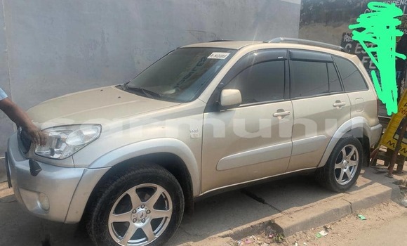 Acheter Occasion Voiture Toyota RAV4 Gris à Brazzaville, Commune de Brazzaville Acheter Occasion Voiture Toyota RAV4 Gris à Brazzaville, Commune de Brazzaville