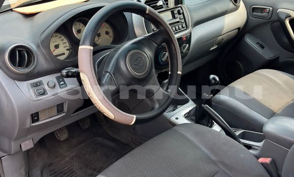 Acheter Occasion Voiture Toyota RAV4 Gris à Brazzaville, Commune de Brazzaville Acheter Occasion Voiture Toyota RAV4 Gris à Brazzaville, Commune de Brazzaville