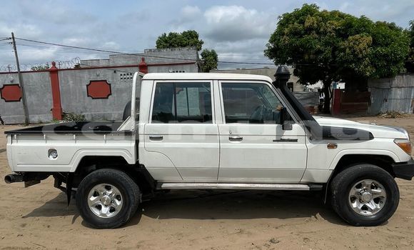 Acheter Occasion Voiture Toyota Land Cruiser Blanc à Brazzaville, Commune de Brazzaville