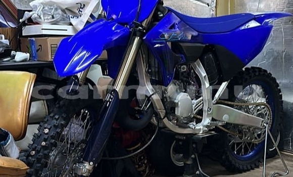 Buy Used Yamaha YZ Blue Bike in Brazzaville in Municipality of Brazzaville