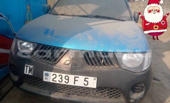 Buy Used Mitsubishi L200 Blue Car in Brazzaville in Municipality of Brazzaville Buy Used Mitsubishi L200 Blue Car in Brazzaville in Municipality of Brazzaville