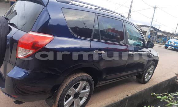 Acheter Occasion Voiture Toyota RAV4 Noir à Brazzaville, Commune de Brazzaville Acheter Occasion Voiture Toyota RAV4 Noir à Brazzaville, Commune de Brazzaville