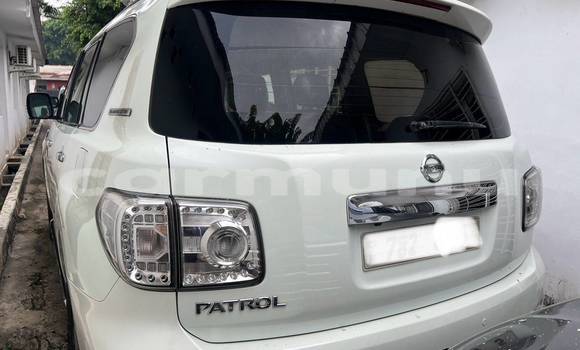 Acheter Occasion Voiture Nissan Patrol Blanc à Brazzaville, Commune de Brazzaville Acheter Occasion Voiture Nissan Patrol Blanc à Brazzaville, Commune de Brazzaville