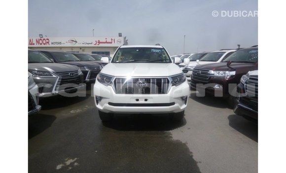 Acheter Import Voiture Toyota Prado Blanc à Import - Dubai, Région de la Bouenza Acheter Import Voiture Toyota Prado Blanc à Import - Dubai, Région de la Bouenza