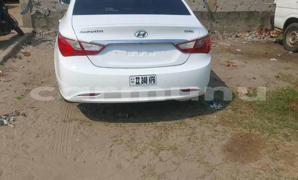 Acheter Occasion Voiture Hyundai Santa Fe Blanc à Brazzaville, Commune de Brazzaville Acheter Occasion Voiture Hyundai Santa Fe Blanc à Brazzaville, Commune de Brazzaville