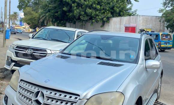 Acheter Occasion Voiture Mercedes-Benz ML–Class Autre à Brazzaville, Commune de Brazzaville Acheter Occasion Voiture Mercedes-Benz ML–Class Autre à Brazzaville, Commune de Brazzaville