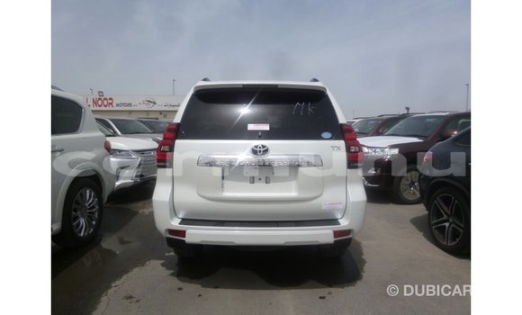 Acheter Import Voiture Toyota Prado Blanc à Import - Dubai, Région de la Bouenza Acheter Import Voiture Toyota Prado Blanc à Import - Dubai, Région de la Bouenza