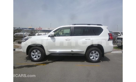 Acheter Import Voiture Toyota Prado Blanc à Import - Dubai, Région de la Bouenza Acheter Import Voiture Toyota Prado Blanc à Import - Dubai, Région de la Bouenza