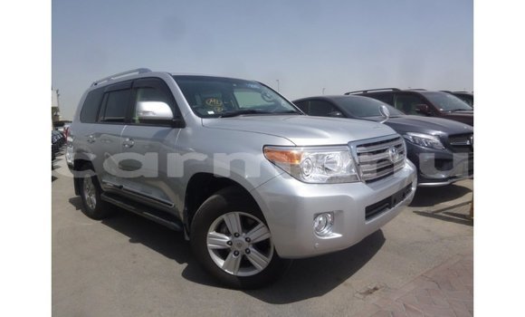 Buy Import Toyota Land Cruiser Other Car in Import - Dubai in Region of Bouenza Buy Import Toyota Land Cruiser Other Car in Import - Dubai in Region of Bouenza