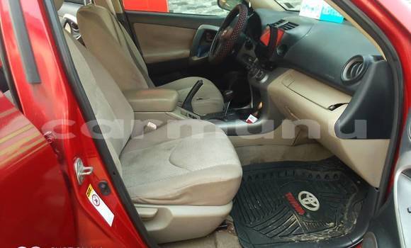 Acheter Occasion Voiture Toyota RAV4 Rouge à Brazzaville, Commune de Brazzaville Acheter Occasion Voiture Toyota RAV4 Rouge à Brazzaville, Commune de Brazzaville