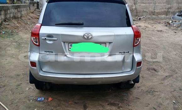 Acheter Occasion Voiture Toyota RAV4 Autre à Brazzaville, Commune de Brazzaville Acheter Occasion Voiture Toyota RAV4 Autre à Brazzaville, Commune de Brazzaville