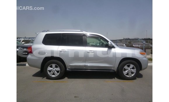 Buy Import Toyota Land Cruiser Other Car in Import - Dubai in Region of Bouenza Buy Import Toyota Land Cruiser Other Car in Import - Dubai in Region of Bouenza