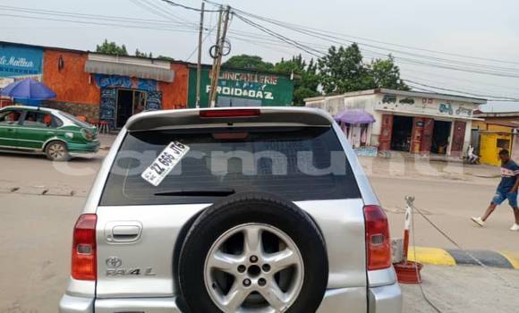 Acheter Occasion Voiture Toyota RAV4 Autre à Brazzaville, Commune de Brazzaville Acheter Occasion Voiture Toyota RAV4 Autre à Brazzaville, Commune de Brazzaville