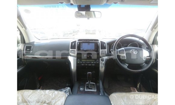Buy Import Toyota Land Cruiser Other Car in Import - Dubai in Region of Bouenza Buy Import Toyota Land Cruiser Other Car in Import - Dubai in Region of Bouenza