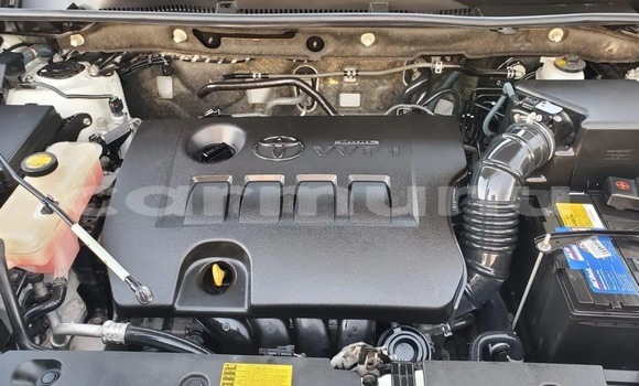 Acheter Occasion Voiture Toyota RAV4 Blanc à Brazzaville, Commune de Brazzaville Acheter Occasion Voiture Toyota RAV4 Blanc à Brazzaville, Commune de Brazzaville