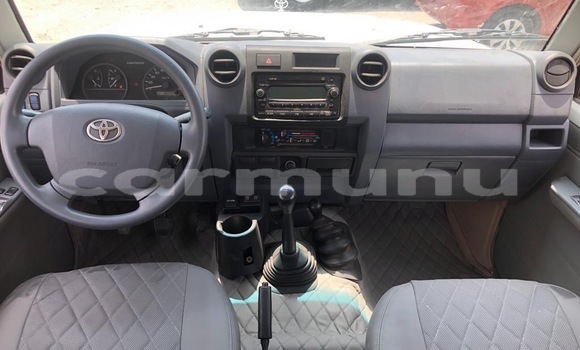 Acheter Occasion Voiture Toyota Land Cruiser Blanc à Brazzaville, Commune de Brazzaville Acheter Occasion Voiture Toyota Land Cruiser Blanc à Brazzaville, Commune de Brazzaville