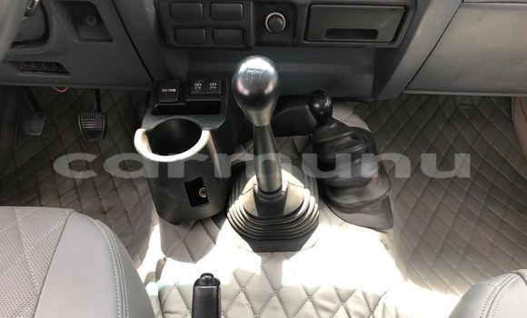 Acheter Occasion Voiture Toyota Land Cruiser Blanc à Brazzaville, Commune de Brazzaville Acheter Occasion Voiture Toyota Land Cruiser Blanc à Brazzaville, Commune de Brazzaville