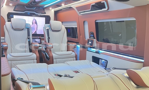 Acheter Neuf Voiture Toyota Hiace Gris à Brazzaville, Commune de Brazzaville Acheter Neuf Voiture Toyota Hiace Gris à Brazzaville, Commune de Brazzaville