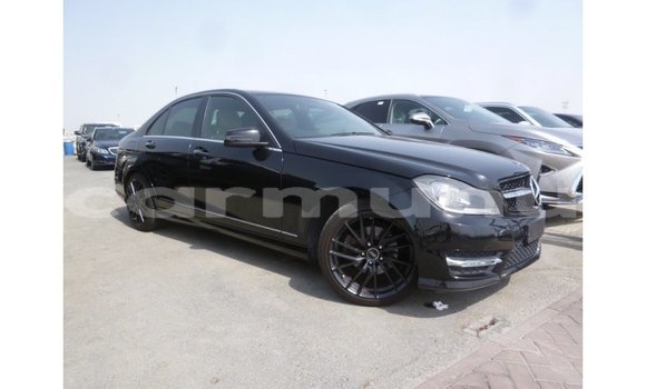 Buy Import Mercedes-Benz 190 Black Car in Import - Dubai in Region of Bouenza Buy Import Mercedes-Benz 190 Black Car in Import - Dubai in Region of Bouenza