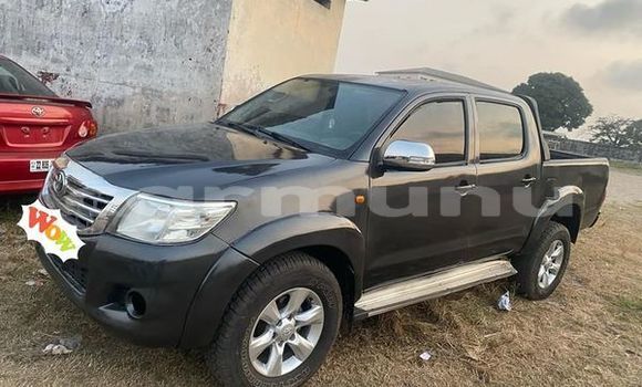 Buy Used Toyota Hiluxe VIGO Black Car in Brazzaville in Municipality of Brazzaville Buy Used Toyota Hiluxe VIGO Black Car in Brazzaville in Municipality of Brazzaville