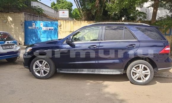 Buy Used Mercedes-Benz ML–Class Blue Car in Brazzaville in Municipality of Brazzaville Buy Used Mercedes-Benz ML–Class Blue Car in Brazzaville in Municipality of Brazzaville