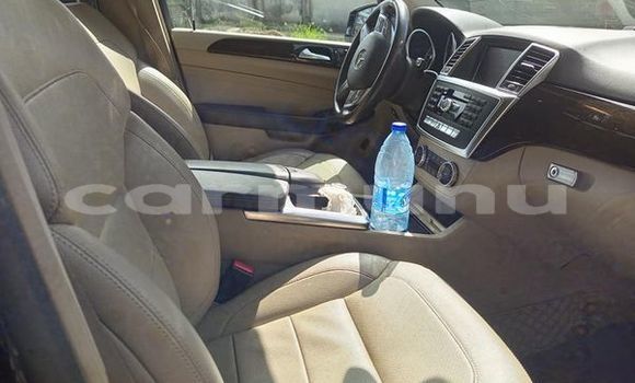 Buy Used Mercedes-Benz ML–Class Blue Car in Brazzaville in Municipality of Brazzaville Buy Used Mercedes-Benz ML–Class Blue Car in Brazzaville in Municipality of Brazzaville