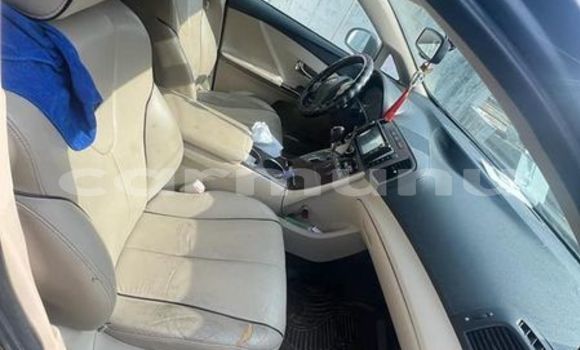 Buy Used Toyota Venza Silver Car in Brazzaville in Municipality of Brazzaville Buy Used Toyota Venza Silver Car in Brazzaville in Municipality of Brazzaville
