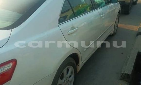 Buy Used Toyota Camry White Car in Brazzaville in Municipality of Brazzaville Buy Used Toyota Camry White Car in Brazzaville in Municipality of Brazzaville