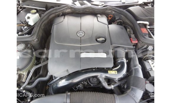 Buy Import Mercedes-Benz 190 Black Car in Import - Dubai in Region of Bouenza Buy Import Mercedes-Benz 190 Black Car in Import - Dubai in Region of Bouenza