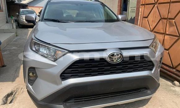 Buy Used Toyota RAV4 Beige Car in Brazzaville in Municipality of Brazzaville Buy Used Toyota RAV4 Beige Car in Brazzaville in Municipality of Brazzaville