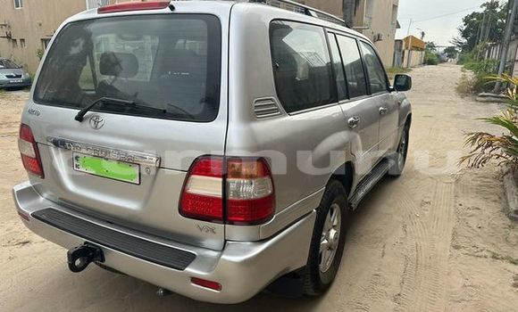 Buy Used Toyota Land Cruiser Beige Car in Brazzaville in Municipality of Brazzaville Buy Used Toyota Land Cruiser Beige Car in Brazzaville in Municipality of Brazzaville